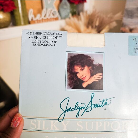 VTG Jaclyn Smith White Silky Support W. Lycra Pantyhose. - Picture 8 of 11